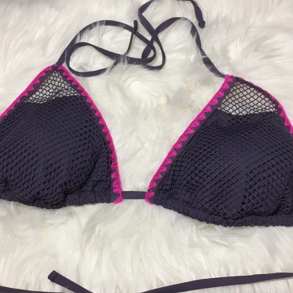 💥NWOT Xhilaration Triangle Bikini Top Size XL